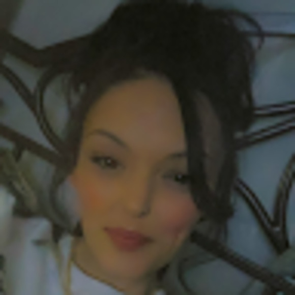 Meet your Posher, Felicia - Picture 1 of 1